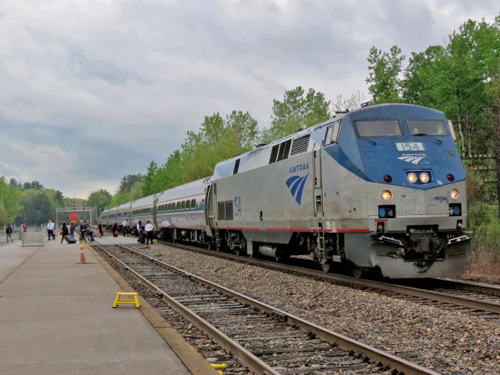 amtrak-adirondack-your-weekend-travel
