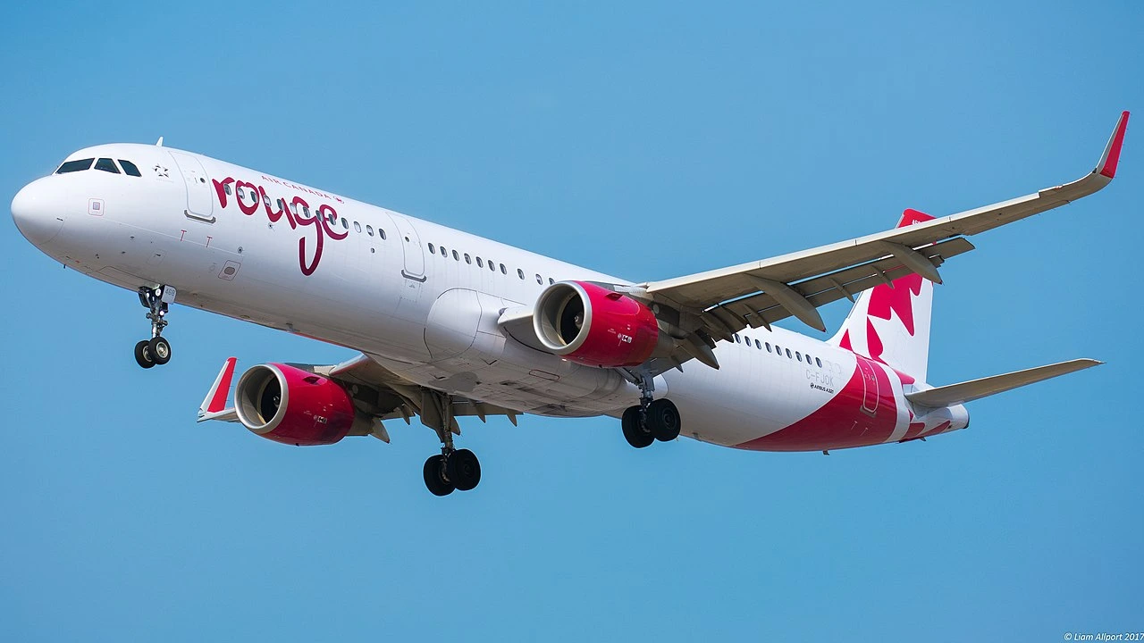 air_canada_rouge_a321_yourweekendtravel