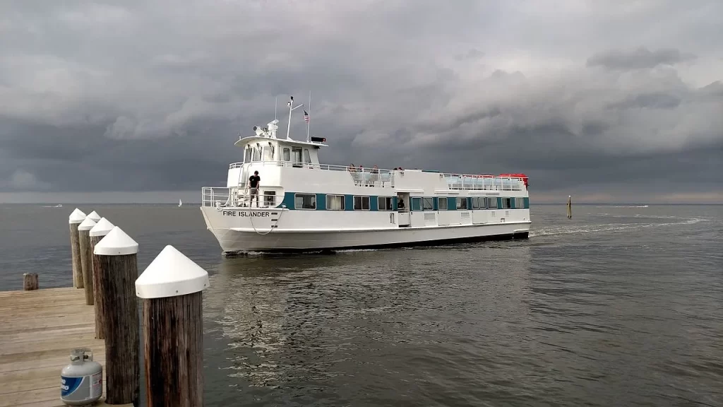 bay shore ferry in 2015