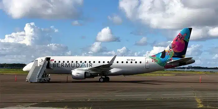 BermudAir's Embraer 175 livery.