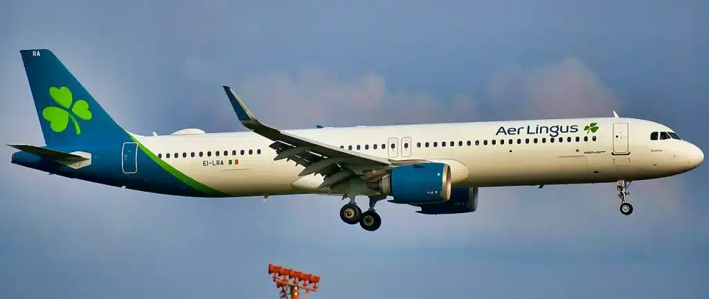 Aer Lingus Airbus A321neo LR landing at Cleveland International Airport