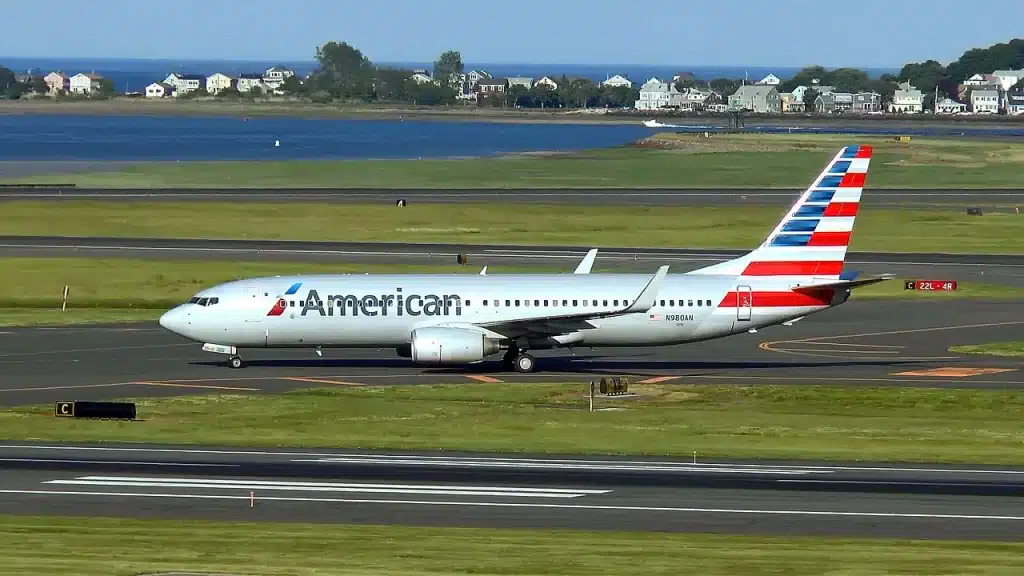 An American Airlines Boeing 737-800 taxis to the runway.