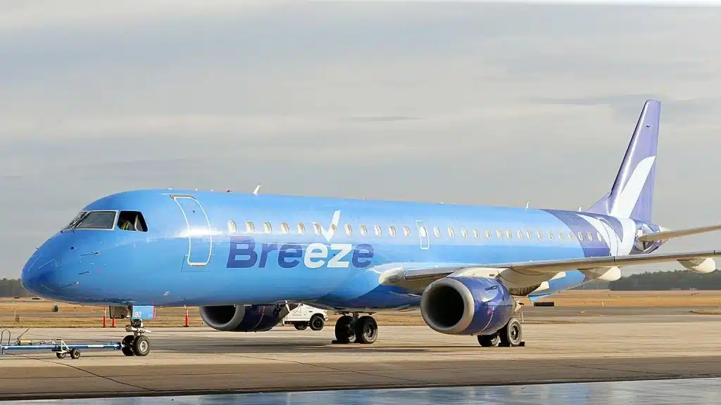 Although being phased out by other airlines, Breeze Airways still maintains a fleet of Embraer 190s.
