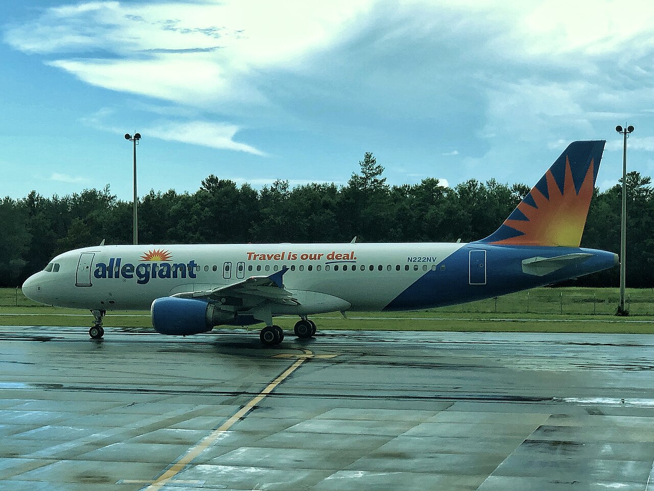 Allegiant Airbus A319 taxiing from the gate.