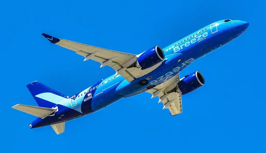 Breeze Airways Airbus A220 taking off from Las Vegas.