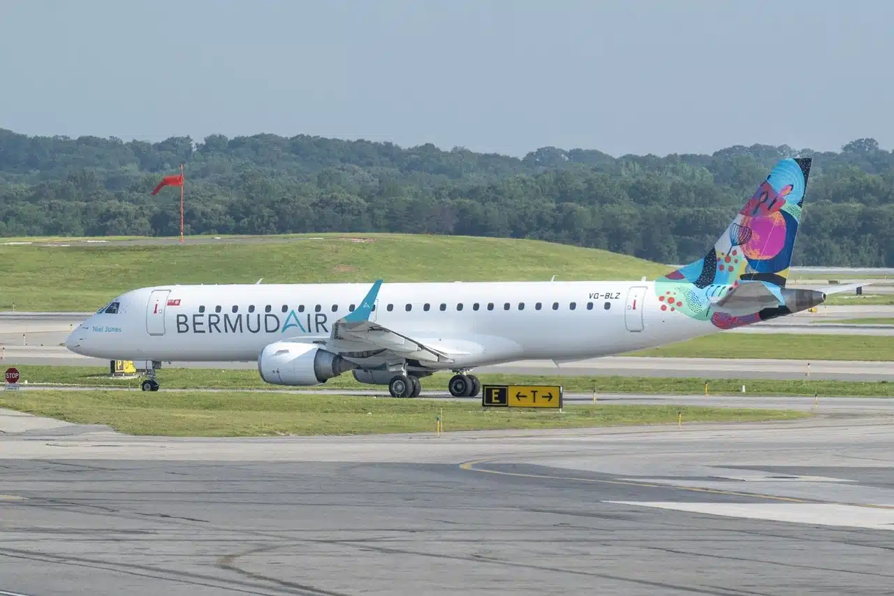BermudAir Embraer 175 taxiing in Baltimore.