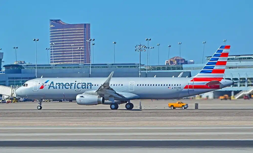 American's Airbus A321 taxiing in Las Vegas.