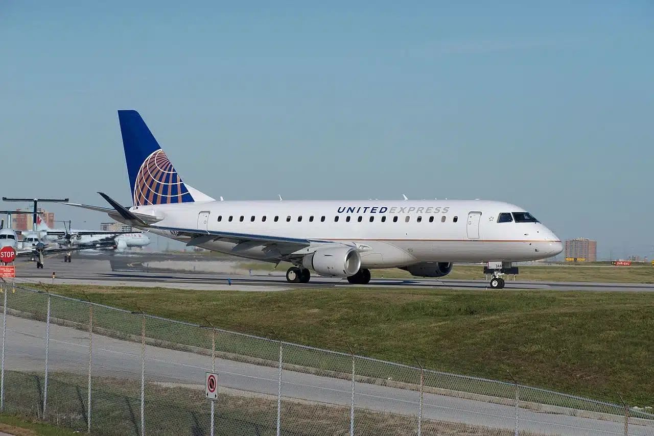 United Express Embraer 170 taxiing in Toronto.