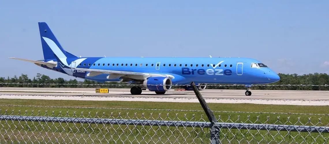 Breeze Airways operates a select amount of Embraer 195s. They are the only American air carrier that uses this aircraft type.