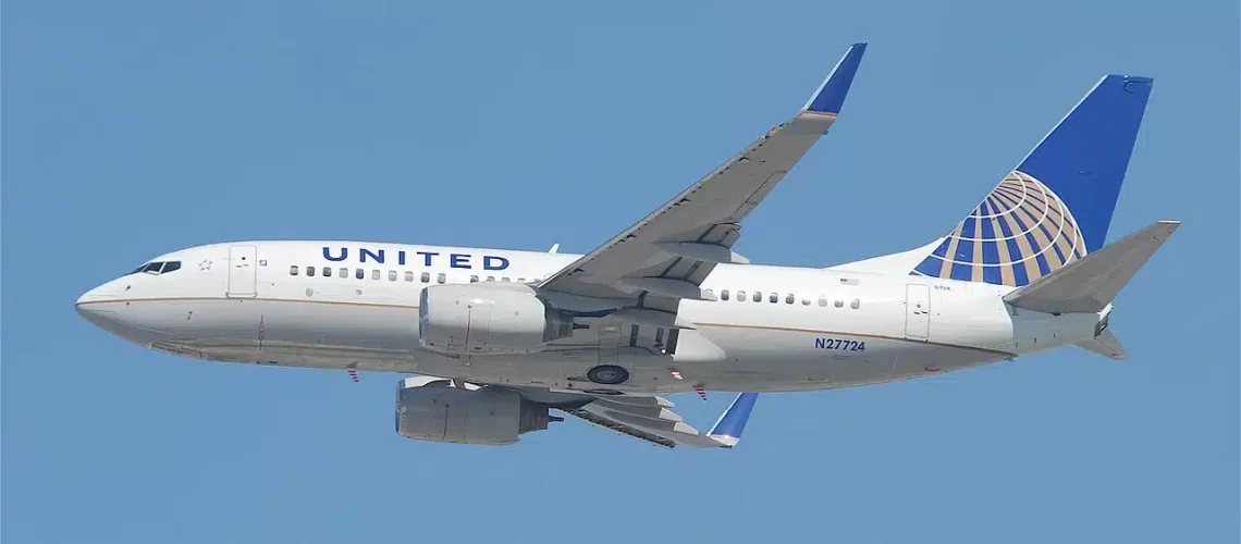 United Airlines will fly it's Boeing 737-700 into Dominica.